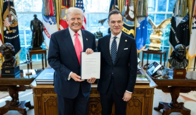 Greek Ambassador to the US Antonis Alexandridis presents credentials to the OAS Secretary General Albert Ramdin