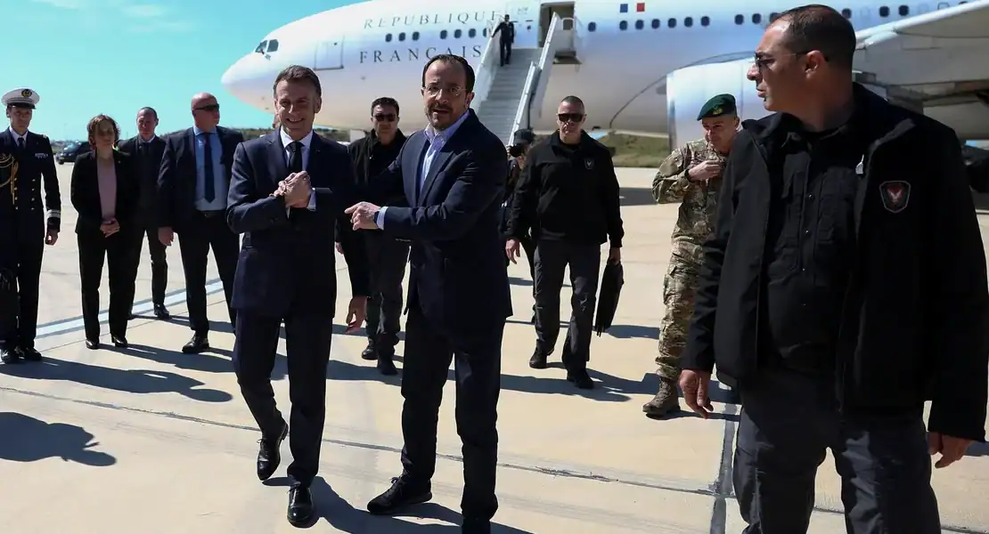 Macron and Mitsotakis Arrive in Cyprus for Security Talks with Christodoulides