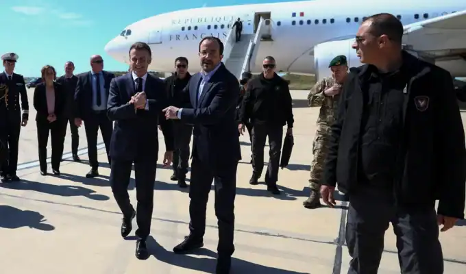 Macron and Mitsotakis Arrive in Cyprus for Security Talks with Christodoulides